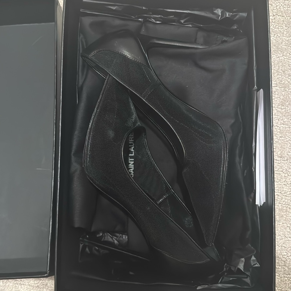 YSL Mesh pumps- Amazing condition